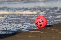 fun-pink-ball-on-beach-by-zela.jpg